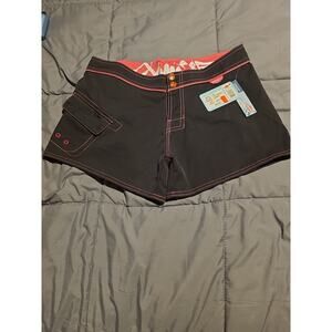 SIMS Women's Size 7 Hydrophobic Shorts